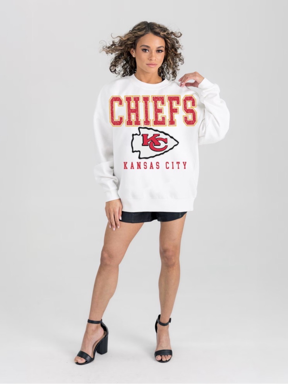Game day Couture womens Kansas City Chiefs oversized crewneck size medium